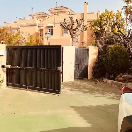 Villa Puerto Sherry *